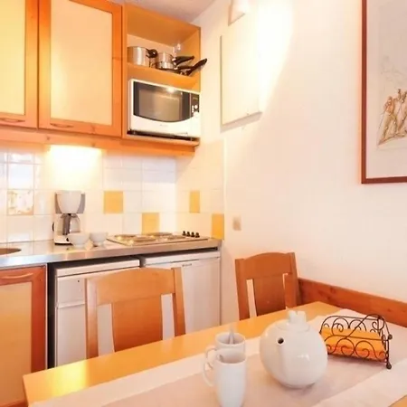 Montchavin Les Coches, 2 Pieces, 5 Personnes - Fr-1-181-1165 Apartment *